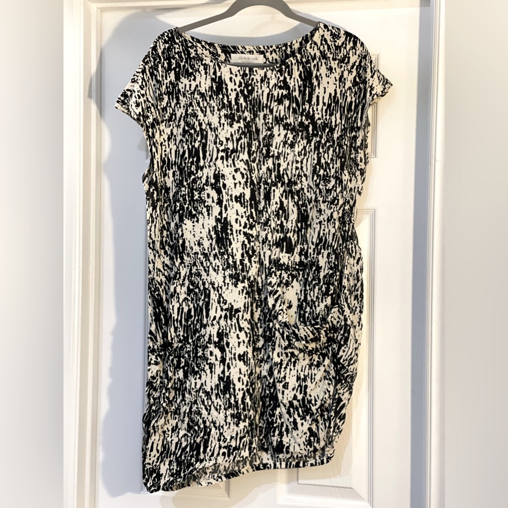 Olive & Oak Outfitters Black & White Asymmetric Tunic Dress Pocket Sz M
